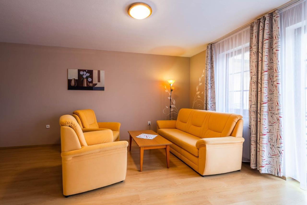 Apartman Eliska Trebon Bagian luar foto