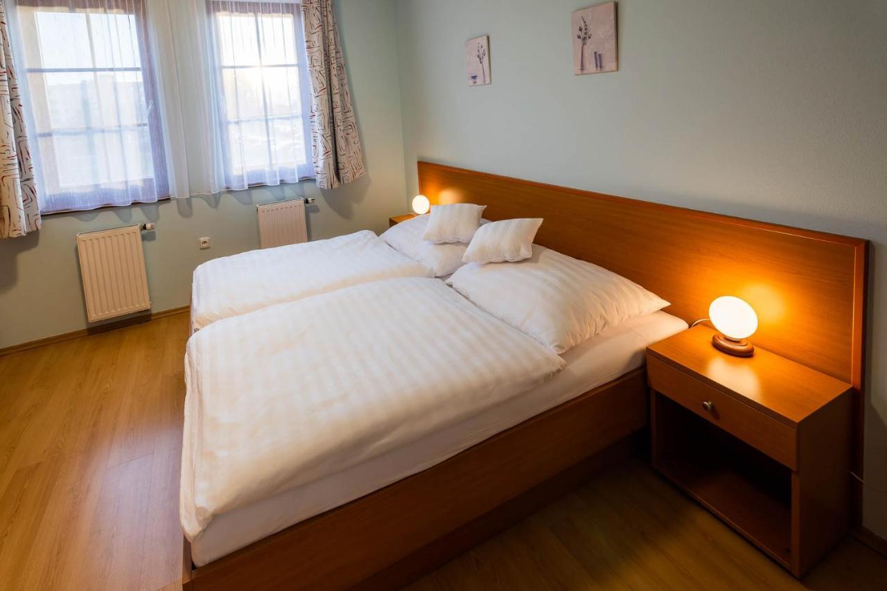 Apartman Eliska Trebon Bagian luar foto